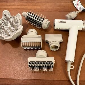 Shark White Hair Styling Tool Set